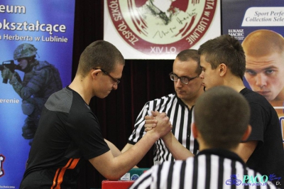 Armwrestling w XIV LO: Mężczyźni prawa ręka +70kg