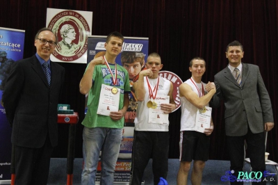 Armwrestling w XIV LO: Kategoria open mężczyzn lewa ręka