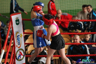 MOL Chełm 2013 :  Małgorzata Choma (Mechanik Włodawa) - Alina Szyszko (Boks Lublin)