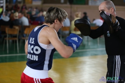 Karolina Michalczuk vs Karolina Graczyk :14. Mistrzostw Polski Seniorek w Boksie Grudziądz 2014_1