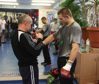 Sobotni trening pięściarski w Klubie Paco przy ul. Zana 72