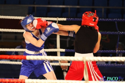 XIII MP Seniorek w Boksie Drabik Sandra Kick Boxing Kielce vs Cieslik Katarzyna DKB Dabrowa Górnicza 3:0