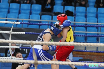 13. Mistrzostwa Polski Kobiet w Boksie - półfinał kat. 54 kg: Karolina Michalczuk - Paulina Zdanowicz