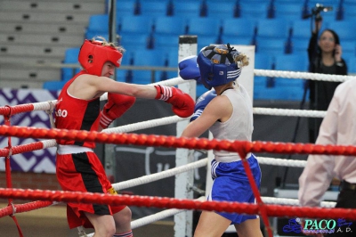 13. Mistrzostwa Polski Kobiet w Boksie - półfinał kat. 60 kg: Magdalena Wichrowska (Carbo Gliwice) - Dorota Kusiak (Start Gniezno) 3:0