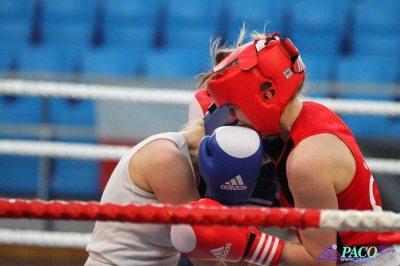 13. Mistrzostwa Polski Kobiet w Boksie - półfinał kat. 60 kg: Magdalena Wichrowska (Carbo Gliwice) - Dorota Kusiak (Start Gniezno) 3:0