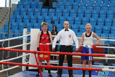 13. Mistrzostwa Polski Kobiet w Boksie - półfinał kat. 60 kg: Magdalena Wichrowska (Carbo Gliwice) - Dorota Kusiak (Start Gniezno) 3:0