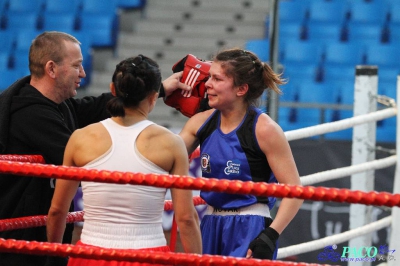 13. Mistrzostwa Polski Kobiet w Boksie - półfinał kat. 60 kg: Karolina Graczyk (Copacabana Konin) - Natalia Kowalska (Carbo Gliwice) KO-B 1. runda