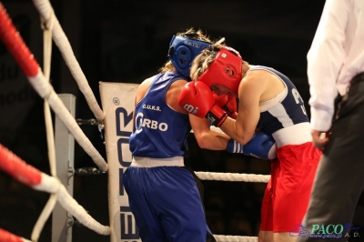 IV GALA SPORTÓW WALKI: Karolina MICHALCZUK (Paco Lublin) - Jadwiga STAŃCZAK (Carbo Gliwice) - Chełm 25.10.14r_42