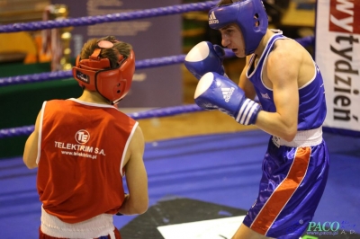 Towarzyski Mecz Bokserski - MKS II LO Chełm vs Klub Sportowy Paco: Kamil Wieczorek nie dał szans Dawidowi Wierciochow