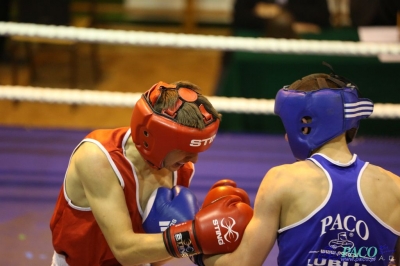 Towarzyski Mecz Bokserski - MKS II LO Chełm vs Klub Sportowy Paco: Kamil Wieczorek nie dał szans Dawidowi Wierciochow