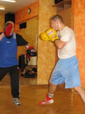 Trening pięściarzy zawodowych w klubie Paco