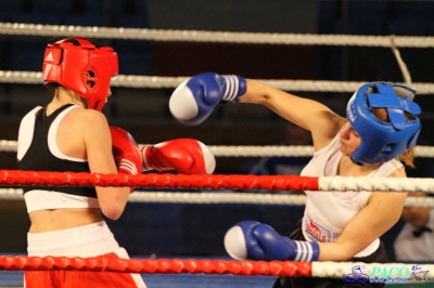 XIII MP Seniorek w Boksie Andrzejewska Anna Gwardia Łódź vs Bogoń Paulina PTB Tiger Tarnów 1:2