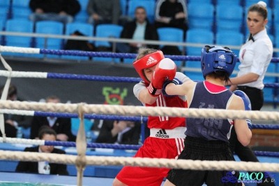 XIII MP Seniorek w Boksie ćwierćfinał kat. 48 kg: Agnieszka Słomska (Broń Radom) - Małgorzata Choma (Mechanik Włodawa)