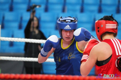 13. Mistrzostwa Polski Kobiet w Boksie - półfinał kat. 69 kg: Natalia Holińska (Skorpion Szczecin) - Ewa Gawenda (Carbo Gliwice) 3:0