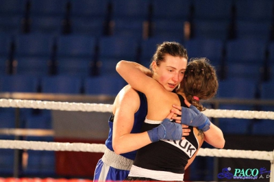 Półfinały 13. Mistrzostw Polski Kobiet w Boksie kategoria 57 kg: Sandra Kruk (UKS Kontra Elbląg) - Aleksandra Banak (Polonia Leszno) RSC 4