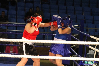 Półfinały 13. Mistrzostw Polski Kobiet w Boksie kategoria +81 kg: Sylwia Kusiak (Skorpion Szczecin) - Magdalena  Flak (TSB Tarnów) RSC 2