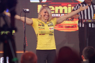Nemiroff World Cup 2012, finały kobiet na prawą rękę w kat. 52kg, 65kg, +65kg
