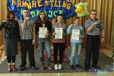 IV Międzygimnazjalny Turniej w siłowaniu na ręce: Kategoria dziewcząt prawa ręka open